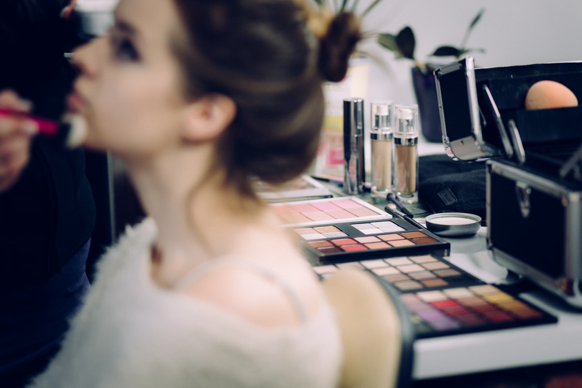 Make up artist