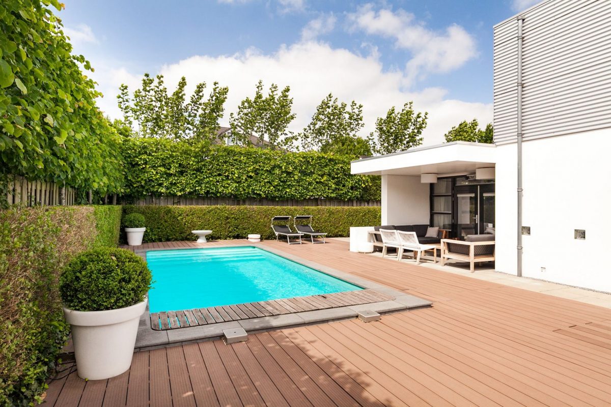 Waterpret Zwolse huizen die te koop staan met jacuzzi of zwembad