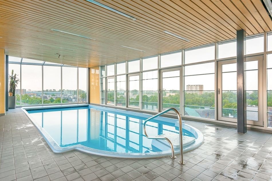 Waterpret Zwolse huizen die te koop staan met jacuzzi of zwembad