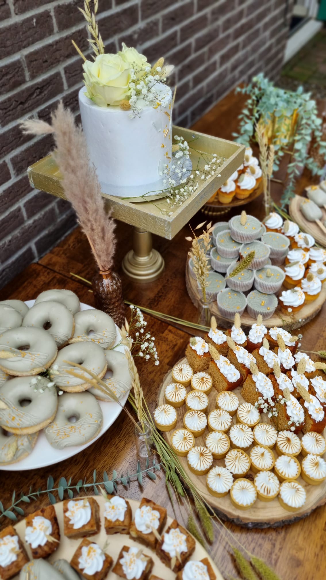 Trouwplannen? 4 x hier in Zwolle haal je volgens Esrah de lekkerste bruidstaart indebuurt Zwolle