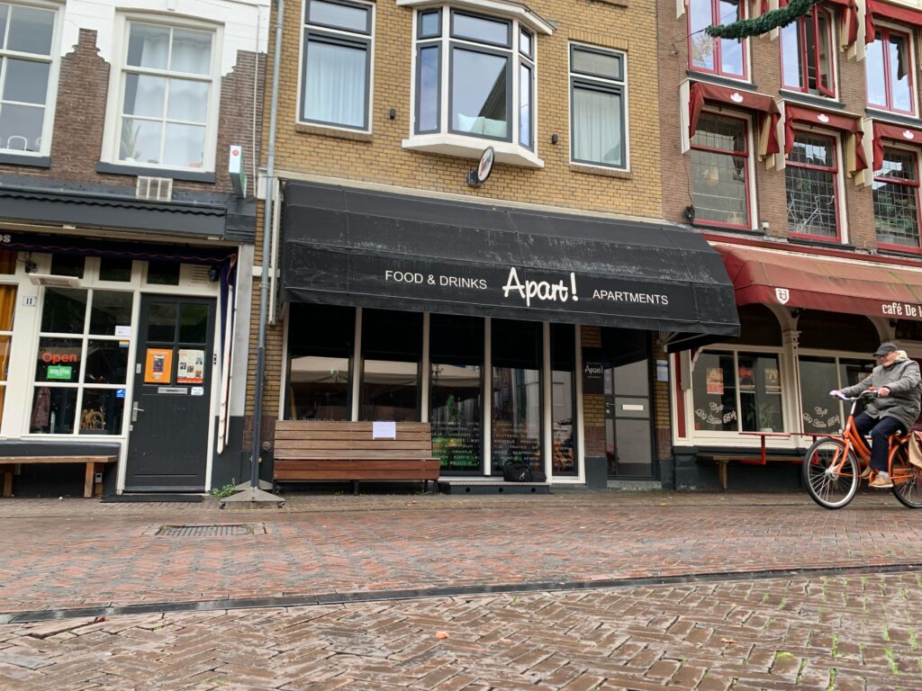 Titi opent eerste Indonesische restaurant van Zwolle 'Met gerechten